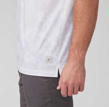 Load image into Gallery viewer, Linksoul Delray Camo Print Polo